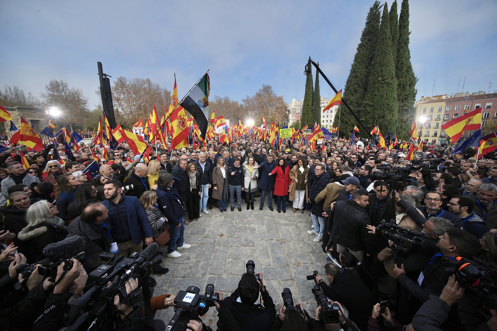 Acto en defensa de la Constitución y de la igualdad de todos los españoles