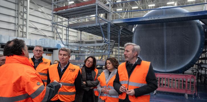 Feijóo y Azcón visitan el aeropuerto de Teruel