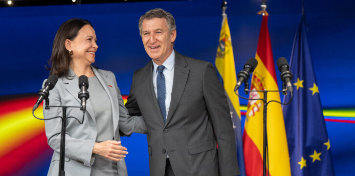 Alberto Núñez Feijóo mantiene un encuentro con María Corina Machado