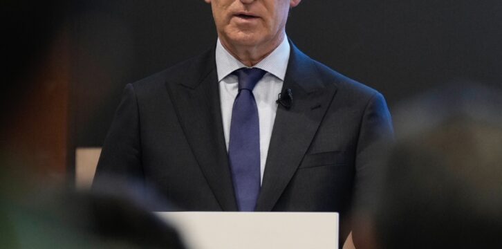Feijóo interviene en un acto de Cecot en Tarrasa (Barcelona)