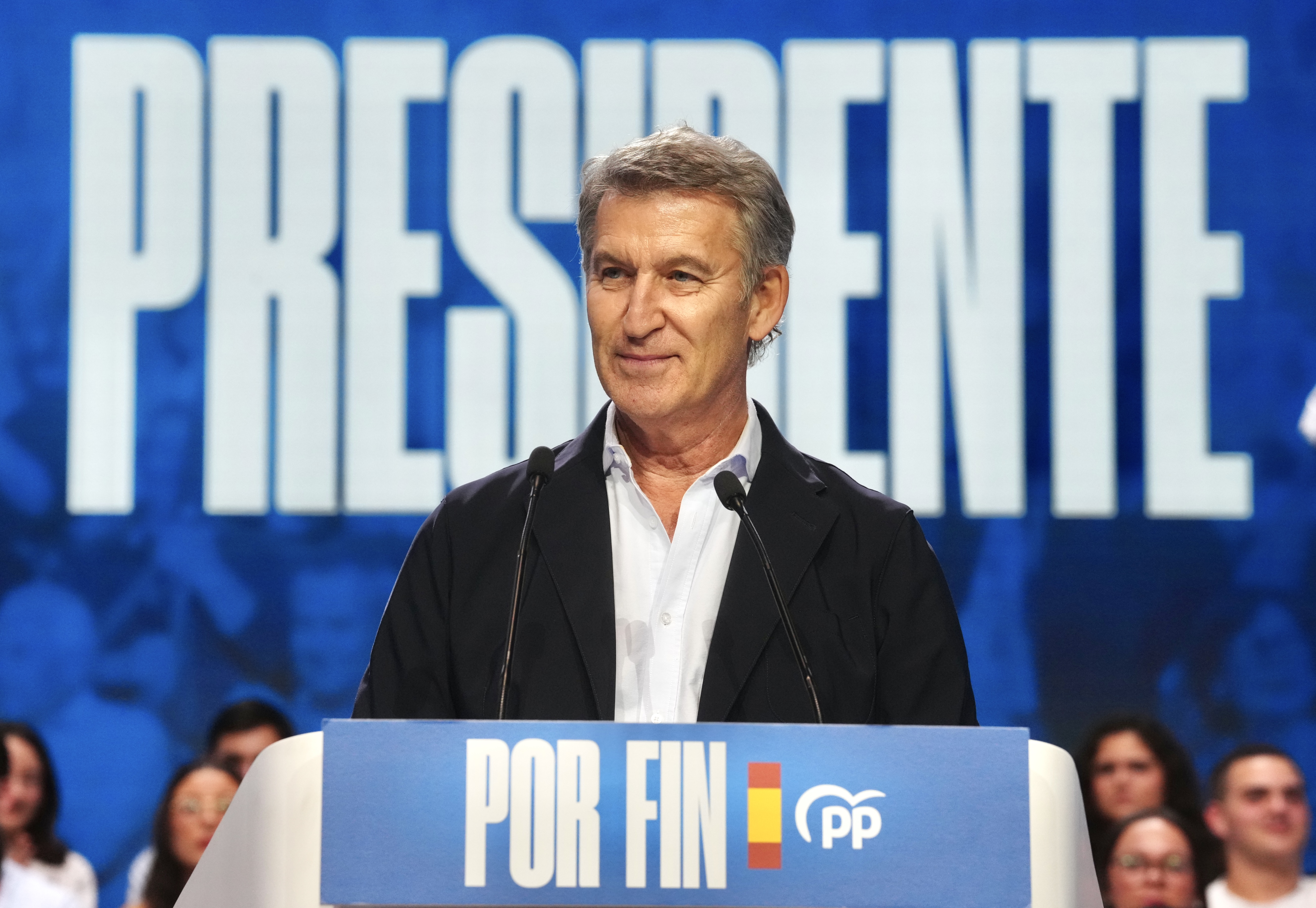 Feijóo pledges to enhance family tax exemptions to support families with children