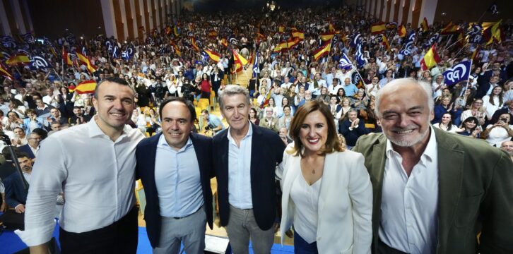 Feijóo, Pérez Llorca, Catalá y Mompó intervienen en un mitin en Valencia